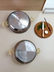 2'li Sahan Menemen Tava Seti, Sarı Kulplu 18 cm ve 20 cm Dövme İşçilikli Çelik