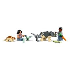 76963 Lego Jurassic World Yavru Dinozor Kurtarma Merkezi 139 parça +4 yaş