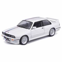 21100 Burago 1:24 BMW M3 1988 Model Araba