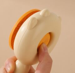 Pati Tasarımlı Otomatik Temizlenen Evcil Hayvan Fırçası