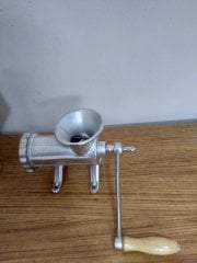 Ev Tipi Kollu 12 Numara Kıyma Makinesi Döküm İçli Köfte Sucuk Yapar