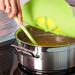 BUFFER® Mikrodalga Fırında Kullanılabiilir Tencere Taşırmaz Slikon Kapak