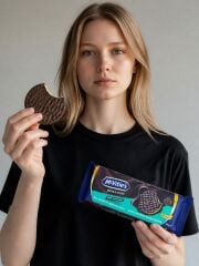 McVitie's Şeker İlavesiz Bisküvi Bitter Çikolata Kaplı Şekersiz Tam Buğday Bisküvi 150 Gr