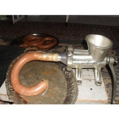 Tuğra Çelik No 12 Kıyma Makinesi Çevirme Kollu Döküm