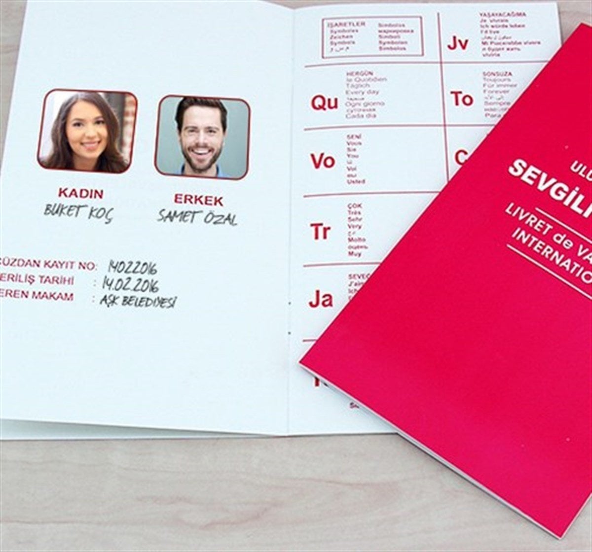 BUFFER® Sevgililer Günü Hediyesi Uluslarası Sevgili Aşk Cüzdanı Kırmızı