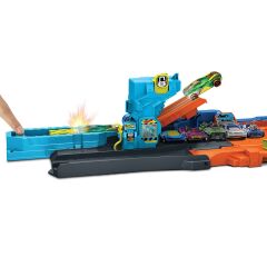 JHL94 Hot Wheels City Akrobasi Garajı