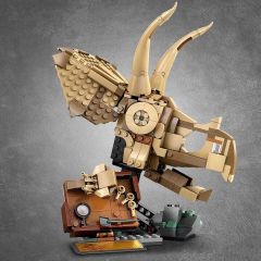 76969 LEGO® Jurassic World Dinozor Fosilleri: Triceratops Kafatasıı 468 parça +9 yaş