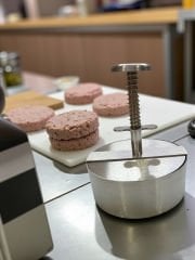 Yaylı Hamburger Presi Köfte Basma Kalıbı 12 Cm İnce Paslanmaz Çelik 100-130 gr