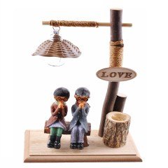 BUFFER® El Yapımı Romantik Aşıklar Temalı Işıklı ve Kalemlikli Biblo