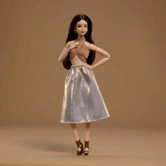 JJX25 Barbie Basics 06 - Siyah Uzun Saçlı