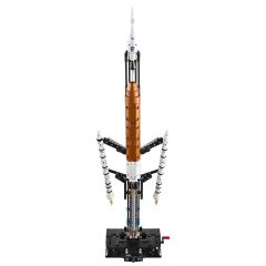 42221 Lego Technic NASA Artemis Uzay Fırlatma Sistemi Roketi 632 parça +9 yaş