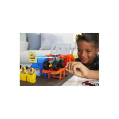 Hot Wheels Monster Trucks Patlama İstasyonu Oyun Seti