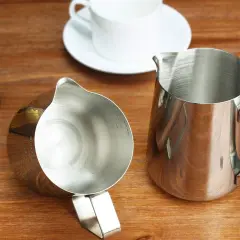 İçi Ölçekli Çelik Süt Karafı 900 ML & Buhar Potu - Profesyonel Pitcher